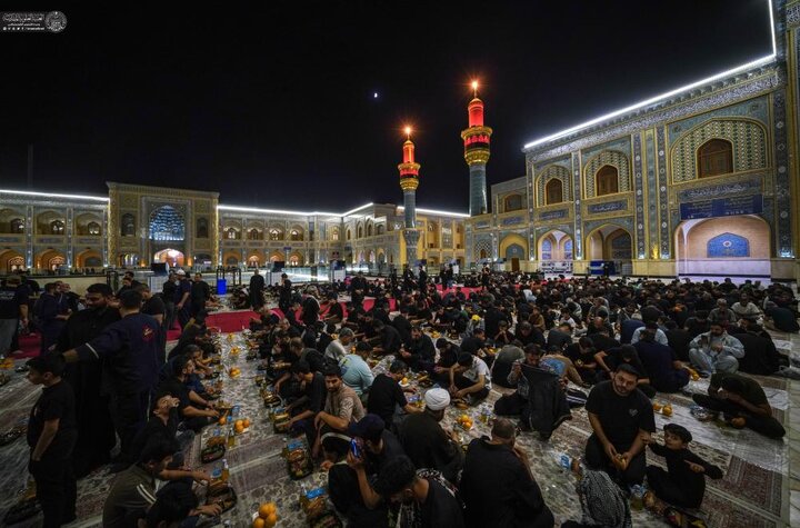 تقرير مصور/ تقديم أكثر من 100 ألف وجبة يوميًا للزائرين في العتبة العلويّة 