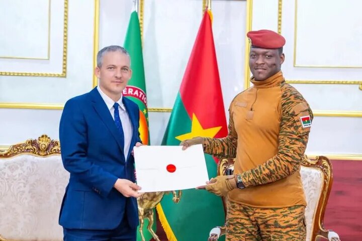 Apa yang Diinginkan Rezim Zionis dari Burkina Faso?