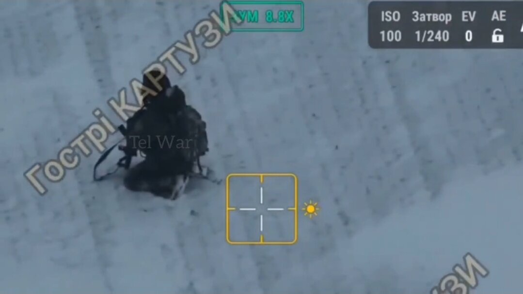 Video| Isang Sundalong Ruso, Matapos Marinig ang Tunog ng Papalapit na Ukrainian Drone, ay Nagpakamatay Gamit ang Kanyang Baril Bago Pa Man Matamaan n