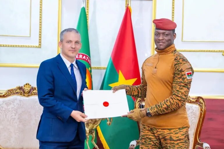 Apa yang Diinginkan Rezim Zionis dari Burkina Faso?