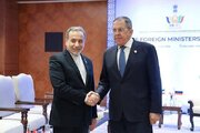 Araghchi tells Lavrov Iran determined to prevent US from using Strait of Hormuz to threaten its security