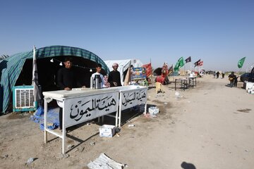 تقرير مصور/ 70 موكباً لبدو العراق يخدمون زوار أربعينية الإمام الحسين (ع)