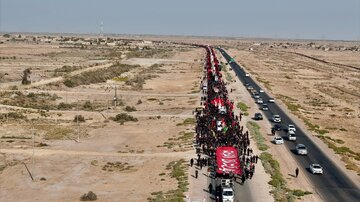 تقرير مصور/ انطلاق موكب شهيد الجمعة الحسيني للمشاركة بزيارة أربعينية الإمام الحسين (ع) بالعراق