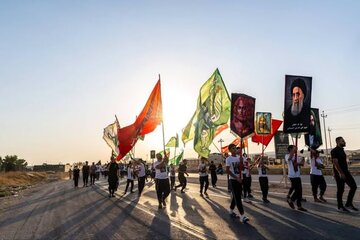 تقرير مصور/ قوافل الزائرين تنطلق من محافظة نينوى شمال العراق باتجاه كربلاء المقدسة