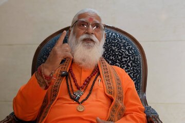 بھارتی سرو دھرم سنسد کے قومی کنوینر: آیت اللہ خامنہ ای نے حق پسندوں کو ایک پلیٹ فارم پر جمع کر دیا