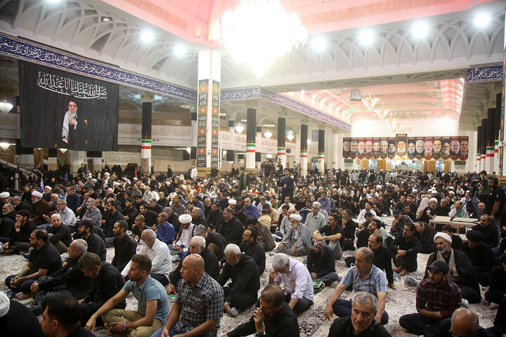 Photos: Memorial ceremony for Martyred Leader Held by Imam Hussain shrine in Qom