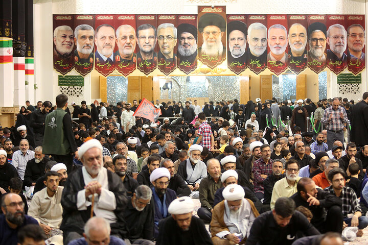 Photos: Memorial ceremony for Martyred Leader Held by Imam Hussain shrine in Qom