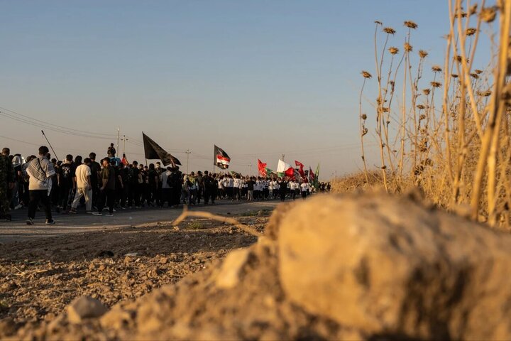 Wêneyên Nûçeyî / Meşîna Ziyaretvanên Erbaynê ji Nînewayê ber bi Kerbelayê