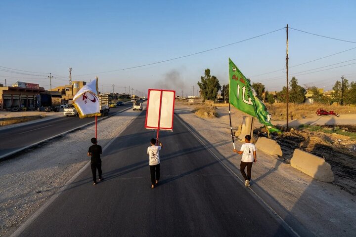 Wêneyên Nûçeyî / Meşîna Ziyaretvanên Erbaynê ji Nînewayê ber bi Kerbelayê