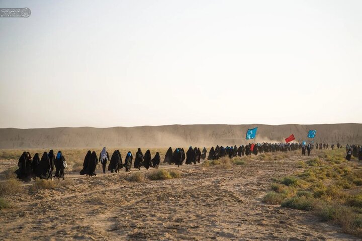 عکس خبری/ زائران حسینی از دل صحراها