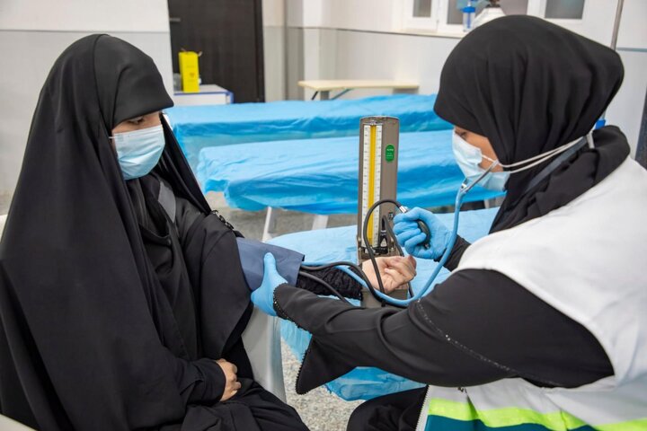 تقرير مصور/ تقديم خدمات طبية لزائرات الأربعين على طريق كربلاء–النجف