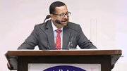 القاضي أوجال بهويان ينتقد القيود المفروضة على المظاهرات المؤيدة لفلسطين ويشكك في اعتقال المسلمين في الهند