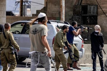 مساجد کو نذرِ آتش کرنے کی مذمت؛ فلسطینی وزارت خارجہ: آبادکاروں کو حاصل استثنیٰ انہیں جرائم پر اکساتا ہے