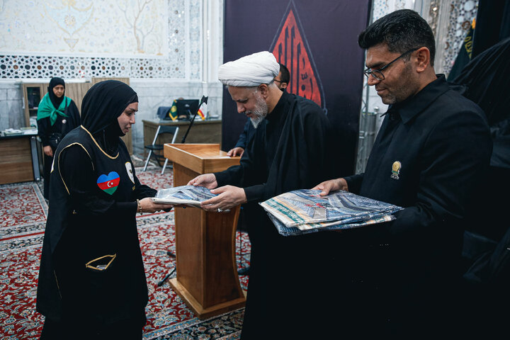 Photos: Pilgrims from Azerbaijan and Uzbekistan Visits Imam Reza Shrine
