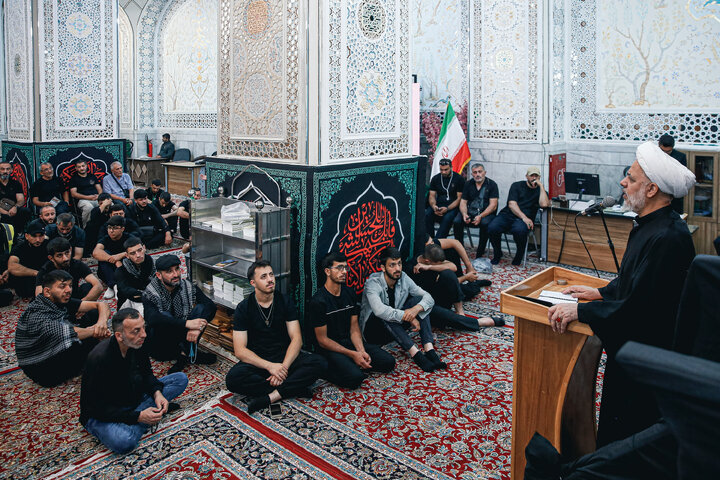 Photos: Pilgrims from Azerbaijan and Uzbekistan Visits Imam Reza Shrine
