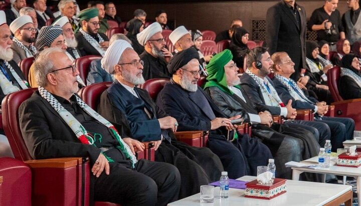 تقرير مصور/ العتبة الحسينية تطلق فعاليات مؤتمر نداء الأقصى الدولي الخامس في كربلاء بموسم أربعينية الإمام الحسين(ع)