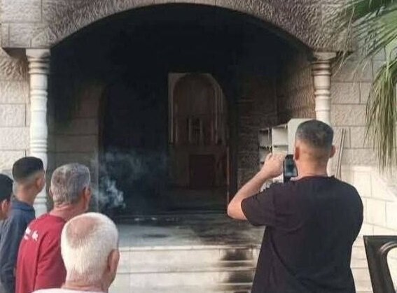 آتش زدن دو مسجد توسط شهرک‌نشینان صهیونیست