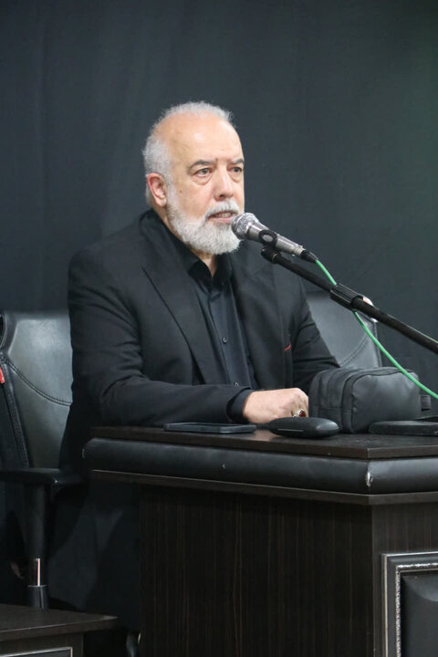 گزارش تصویری/ مراسم بزرگداشت رهبر شهید در مسجد جامع ازگل