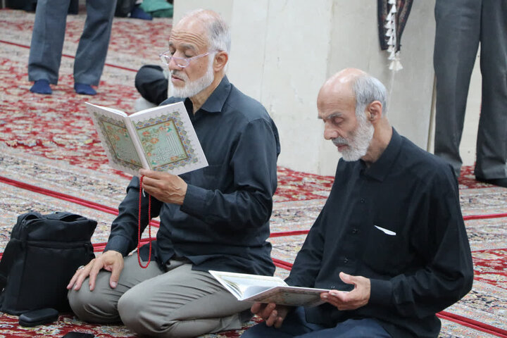 گزارش تصویری/ مراسم بزرگداشت رهبر شهید در مسجد جامع ازگل