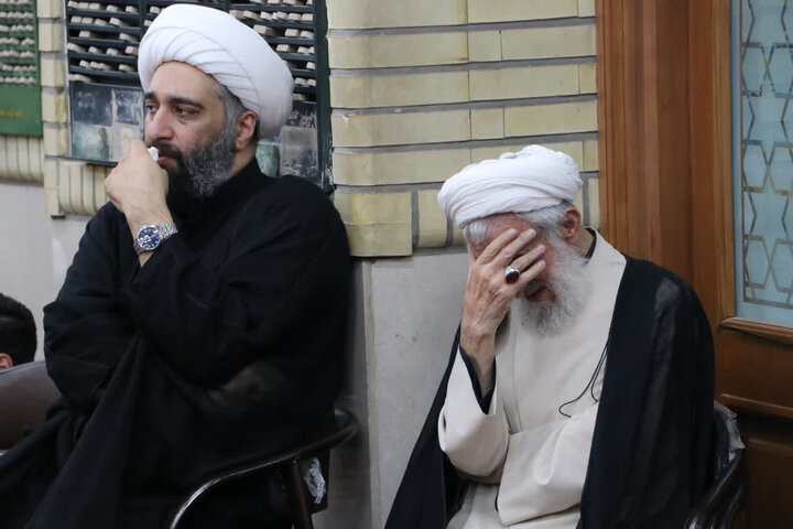 گزارش تصویری/ مراسم بزرگداشت رهبر شهید در مسجد جامع ازگل