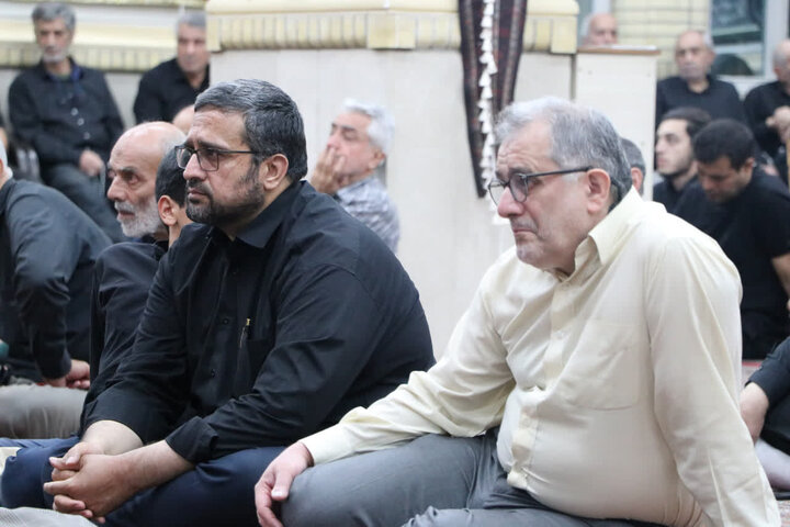 گزارش تصویری/ مراسم بزرگداشت رهبر شهید در مسجد جامع ازگل