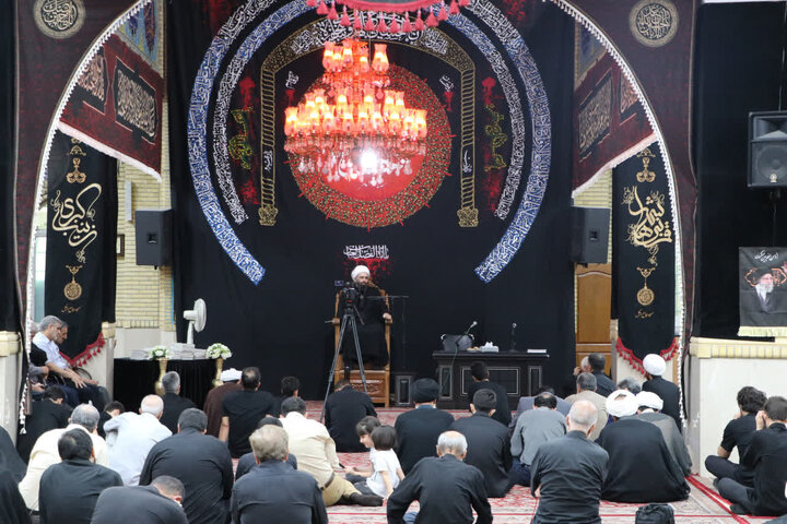گزارش تصویری/ مراسم بزرگداشت رهبر شهید در مسجد جامع ازگل