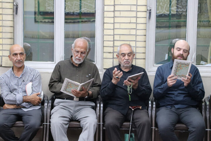 گزارش تصویری/ مراسم بزرگداشت رهبر شهید در مسجد جامع ازگل