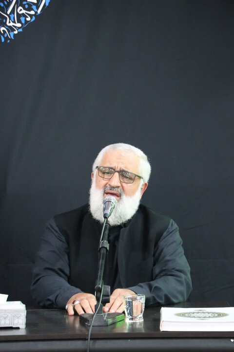 گزارش تصویری/ مراسم بزرگداشت رهبر شهید در مسجد جامع ازگل