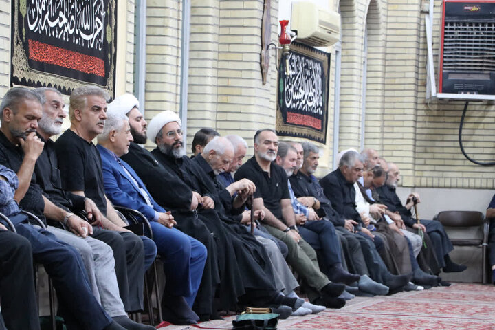 گزارش تصویری/ مراسم بزرگداشت رهبر شهید در مسجد جامع ازگل