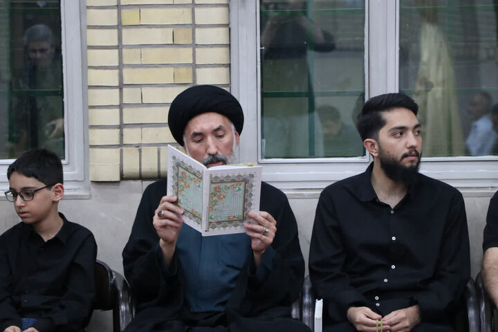 گزارش تصویری/ مراسم بزرگداشت رهبر شهید در مسجد جامع ازگل