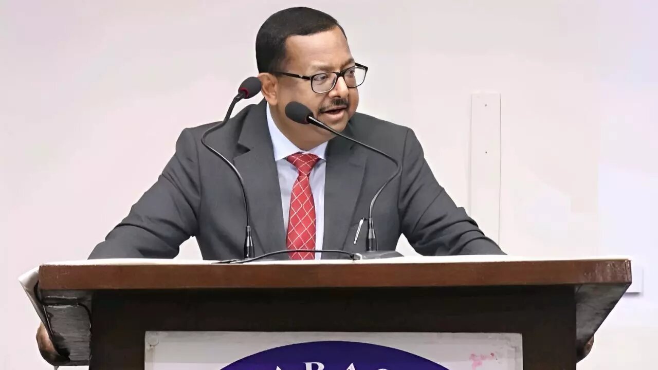 Justice Ujjal Bhuyan Slams Restrictions on Pro-Palestine Demonstrations and Questions Arrests of Muslims in India