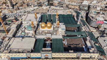 گسترش سایه‌بان‌های حرم کاظمین برای استقبال از میلیون‌ها زائر اربعین