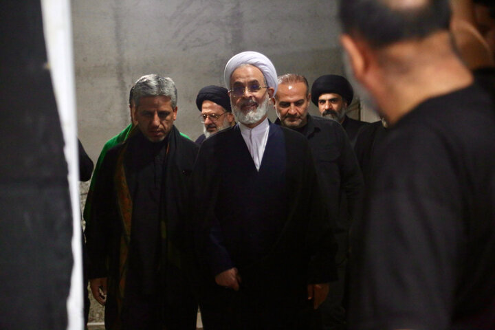 Photos: Ayatollah Arafi Visits Mawkib of Hazrat Masoumeh Holy Shrine on Arbaeen Pedestrian Route