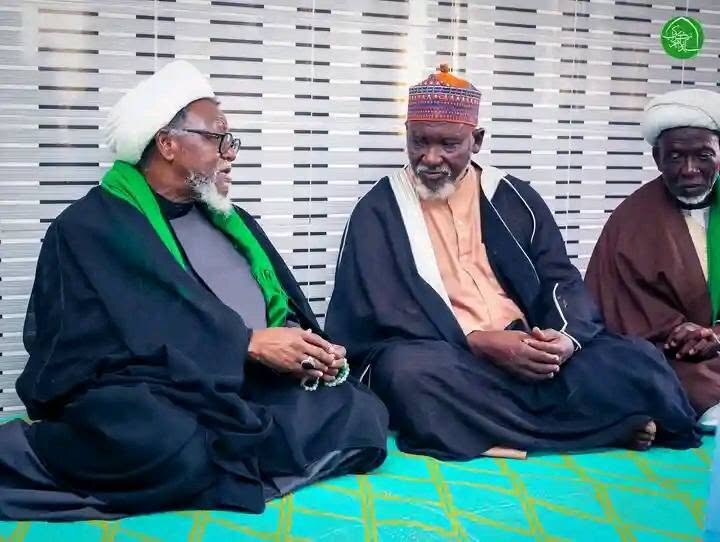 تقرير مصور/ الشيخ الزاكزاكي يقوم بزيارة تفقدية لمنازل الناس في مدينة زازو النيجيرية