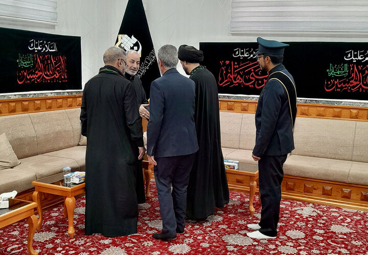 دیدار خادمان موکب حرم بانوی کرامت با مسئولان عتبه عباسیه در کربلای معلی