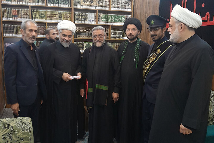 دیدار خادمان موکب حرم بانوی کرامت با مسئولان عتبه عباسیه در کربلای معلی