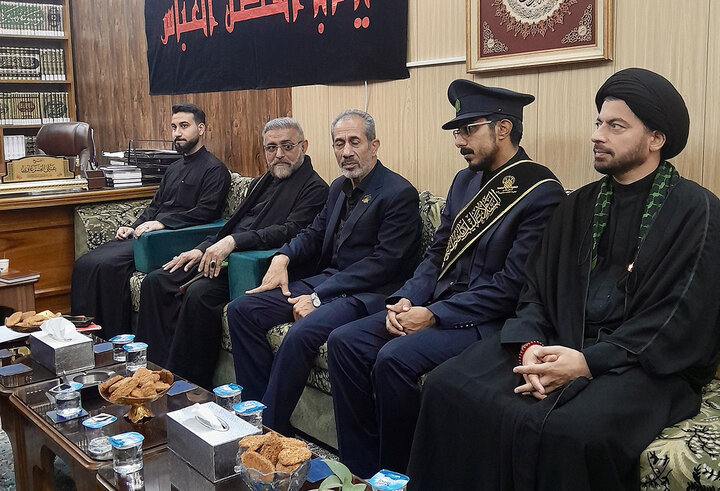 دیدار خادمان موکب حرم بانوی کرامت با مسئولان عتبه عباسیه در کربلای معلی