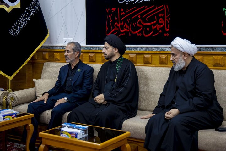 تقرير مصور/ المشرف على مجمع أبي الفضل العباس (ع) يستقبل وفدًا من مرقد السيدة المعصومة (ع)