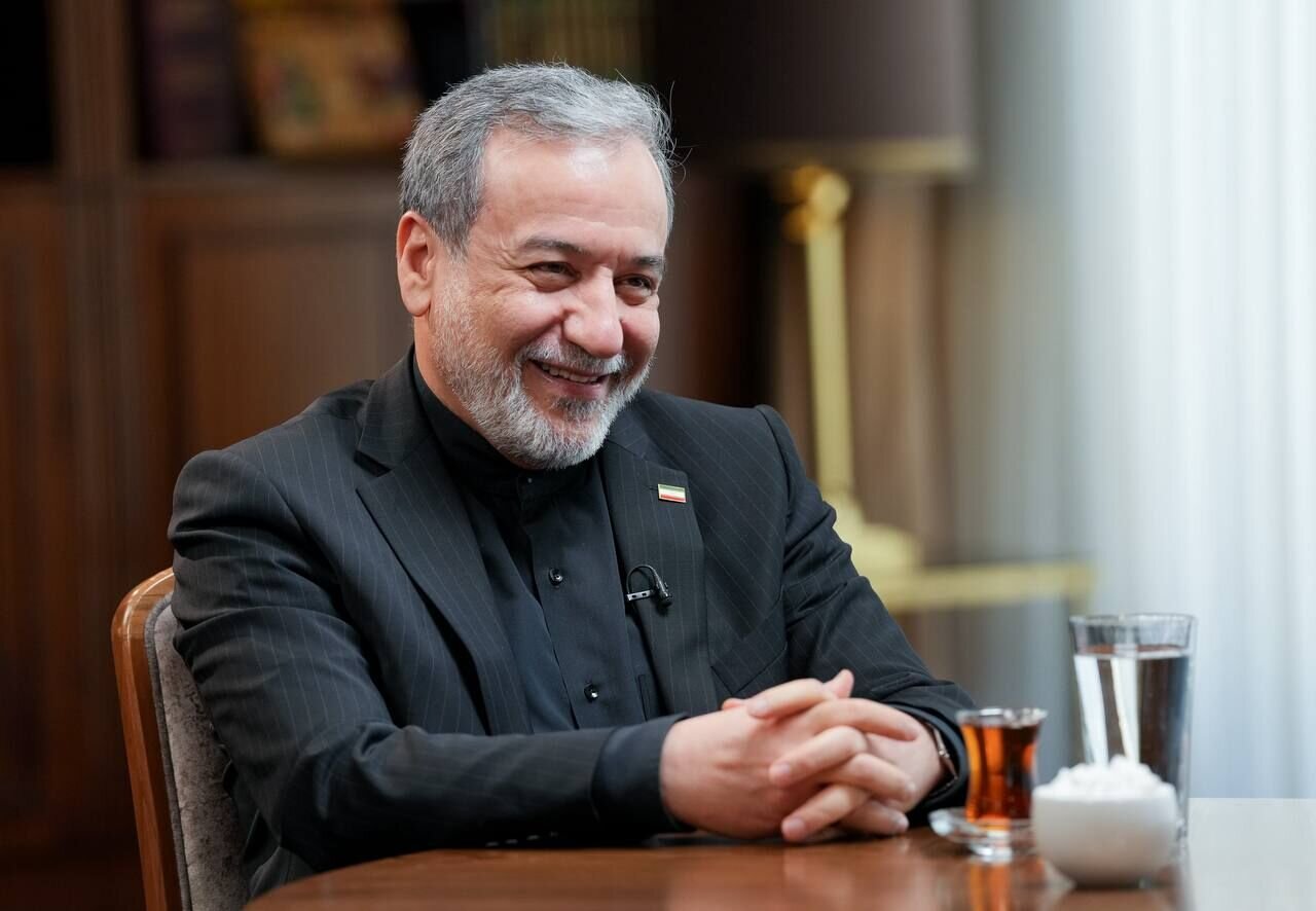 Әрагчи: “Кијевдә јерләшән фүрсәтчинин аддымы ҹавабсыз гала билмәз”