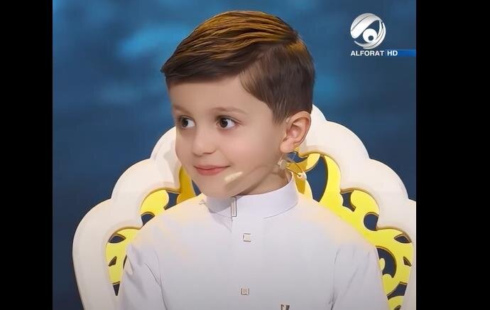فيديو | طفل عراقي عمره اربع سنوات وحافظ اربع اجزاء من القران الكريم