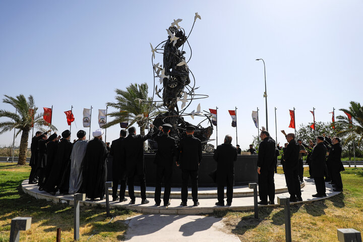 Photos: Presence of Servants of Razavi Shrine at Memorial Site of Resistance Martyrs in Baghdad