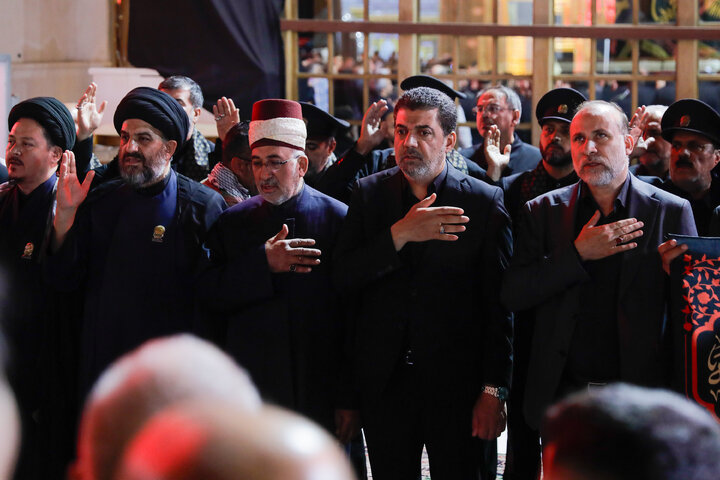 Photos: Servants of Razavi Holy Shrine Visit Kadhimayn Shrine in Iraq