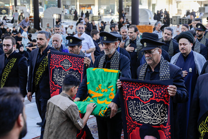 Photos: Servants of Razavi Holy Shrine Visit Kadhimayn Shrine in Iraq
