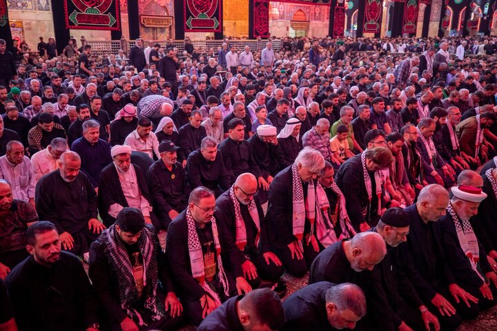 تقرير مصور/ وفود "نداء الأقصى" يشاركون في صلاة مشتركة في حضرة الإمام الحسين (ع)