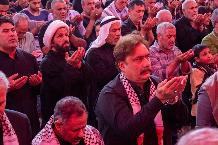تقرير مصور/ وفود "نداء الأقصى" يشاركون في صلاة مشتركة في حضرة الإمام الحسين (ع)