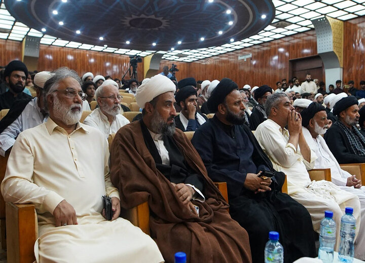 گزارش تصویری/ بزرگداشت رهبر شهید در پاکستان
