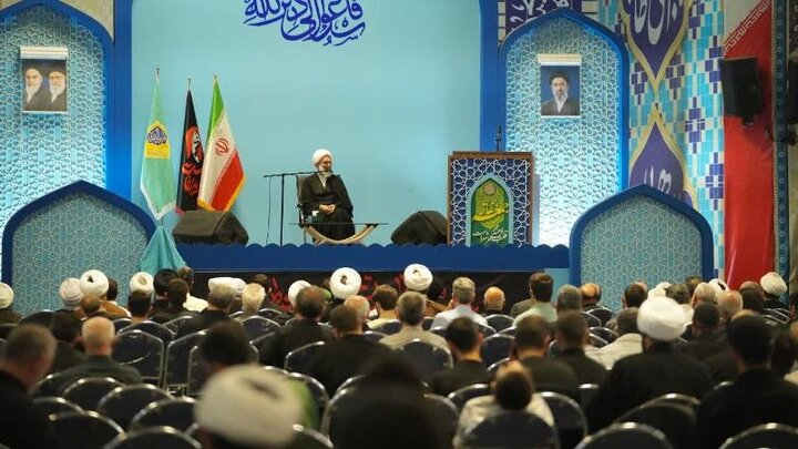نماز جمعه شجره طیبه انقلاب اسلامی است