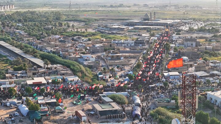 تقرير مصور/ مجلس عزاء لموكب شهيد الجمعة الحسيني في حرم الحمزة الشرقي بالعراق