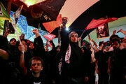 Photos: Clenched Fists of Arbaeen Pilgrims Against Global Arrogance