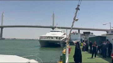 استقبال أول دفعة زائرين إيرانيين بواسطة عبارات مائية بالبصر العراقية
